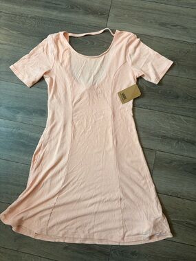 Vans Peach Ribbed Scoop-Neck Short-Sleeve Dress